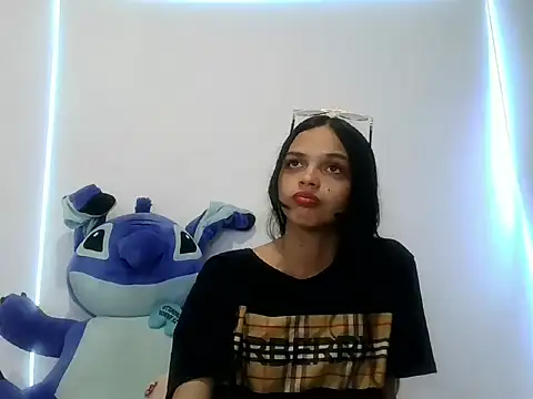 lucy_babyy webcam