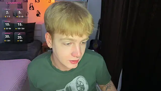 olivertasty (M twink) - cum show