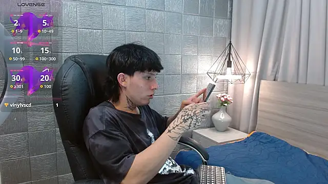 iantwink18 (M twink) - cum show