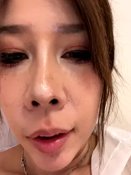 qianhan_x (F milf) - 骑乘后入抽插5分钟