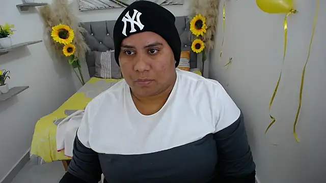 hotlesby_valery (G young) - fulfill your fantasies