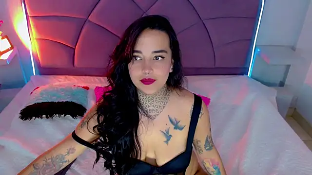 Carolaine01 webcam