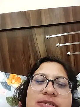 Mahira_sharma01 webcam