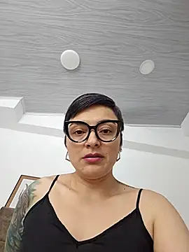 Daniela_Leonn webcam