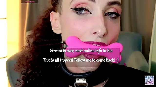 Queen_of_tease webcam