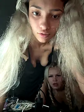 Honeyyyxo webcam