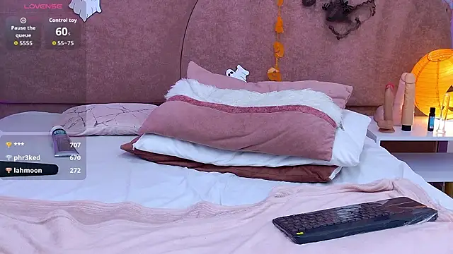 RavenGloomy webcam