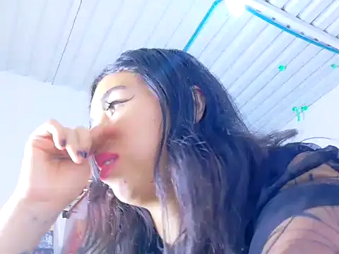 lucywhite13 webcam