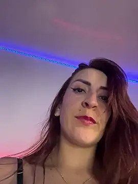 Buttyy_Cherry webcam