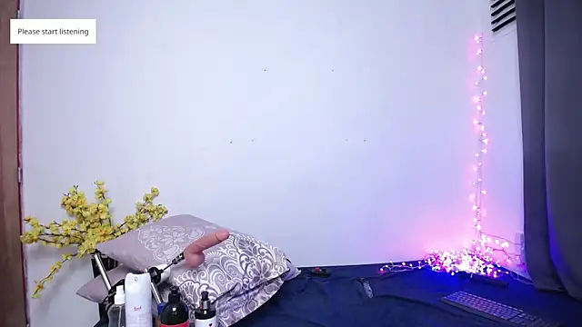 Nicol_Love0 webcam