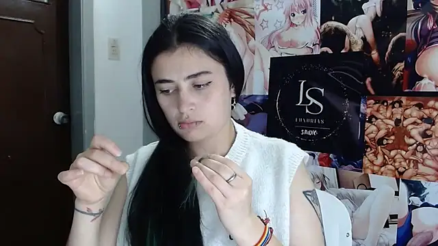 Nylaahh_ webcam