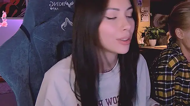 KatiKate webcam