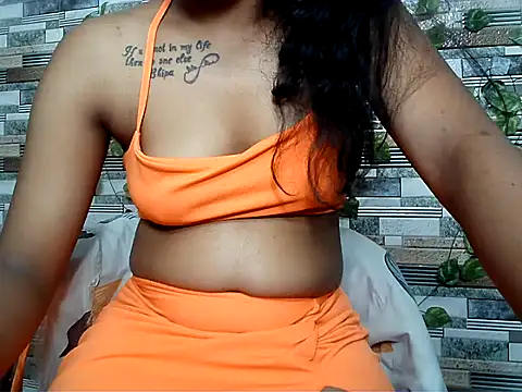 HOT_AARVI11 webcam