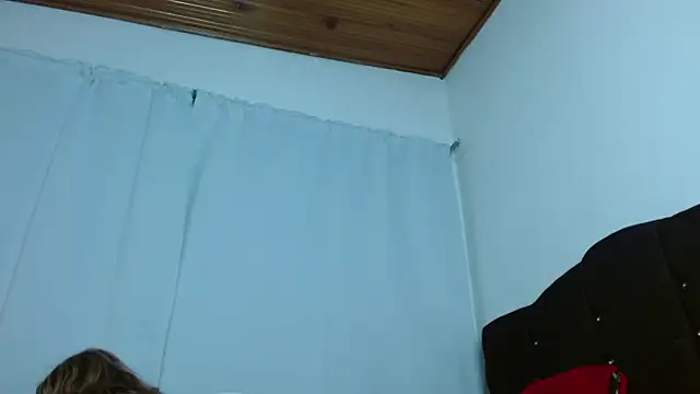 Charlothe_Wright webcam