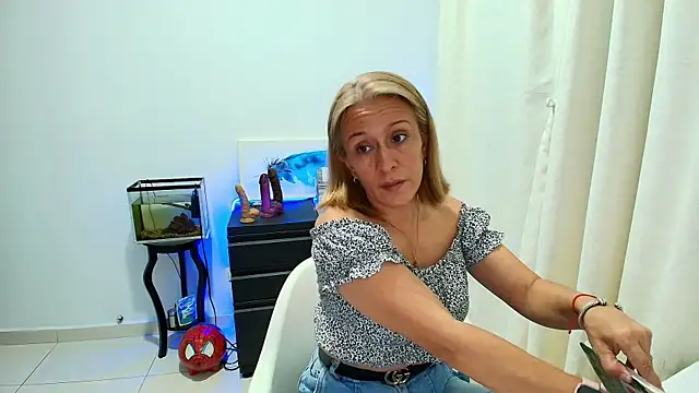 Naty_Stone webcam