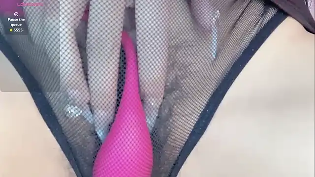 amanda-19- (F young) - 老公大雞雞抽插寶貝小穴尖叫聲不斷5分鐘寶貝噴水水