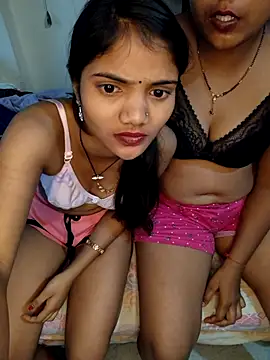 Unique_MomandDaughterrs