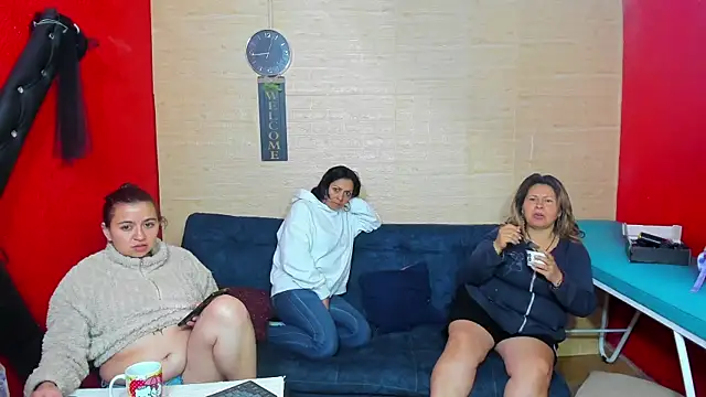 lesbiancuple webcam