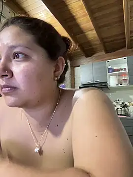 Cami_Moon1 webcam