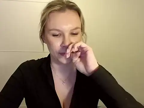 SadieBrilliance webcam