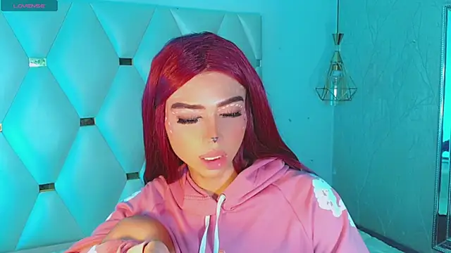 Sarahh-Sophia