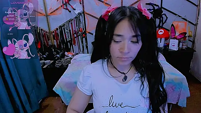 AlanaLuck webcam