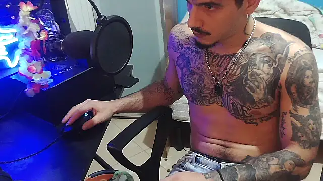 Badboyi1997 webcam