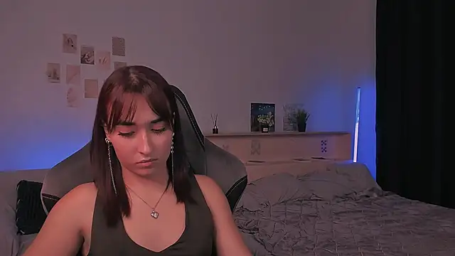 yourfitoviolett webcam