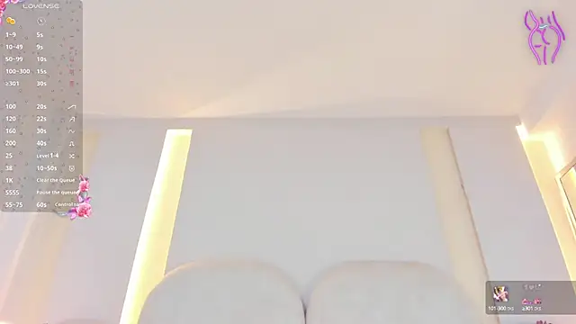 SalomeeBell webcam