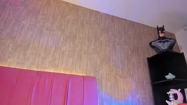 Kendra_kobein webcam