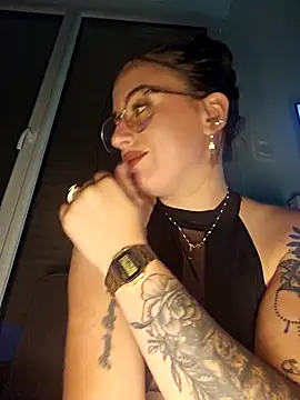 Lindsay_00off