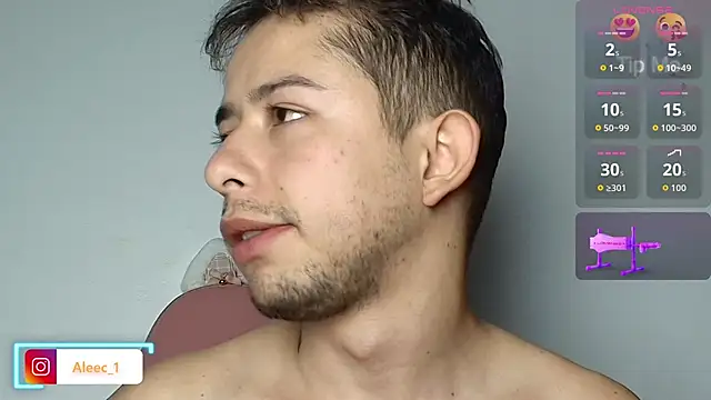 Aleecandrews webcam