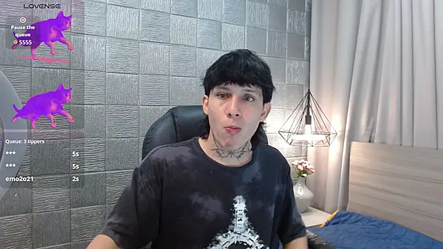 iantwink18 (M twink) - cum show