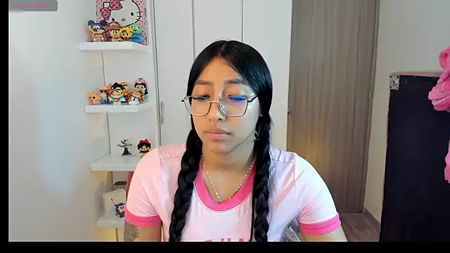 isaa0 (F teen) - domi in pussy