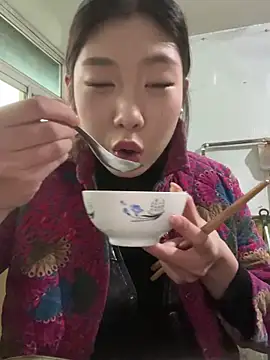 chibaoao66 (F teen) - 赚够3000就休息