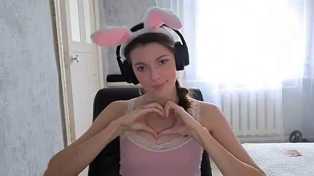 CutieAnny webcam