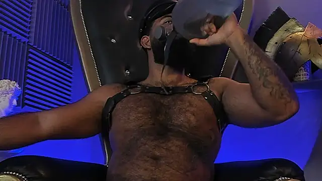 beardandrew (M young) - DICK ON YOUR FACE