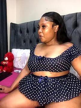 anaelle24 (F young) - ocean squirt show