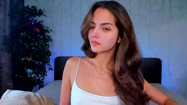Milana_Crystal_ on StripChat