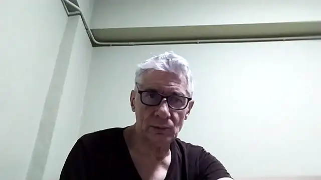 BIGUNCUTHARDCOCK webcam