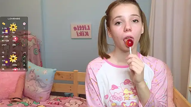 PrincessLittleKiki webcam