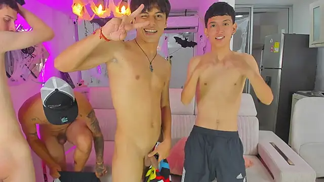 Houseofwarrios webcam