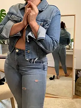 Chloe-taa
