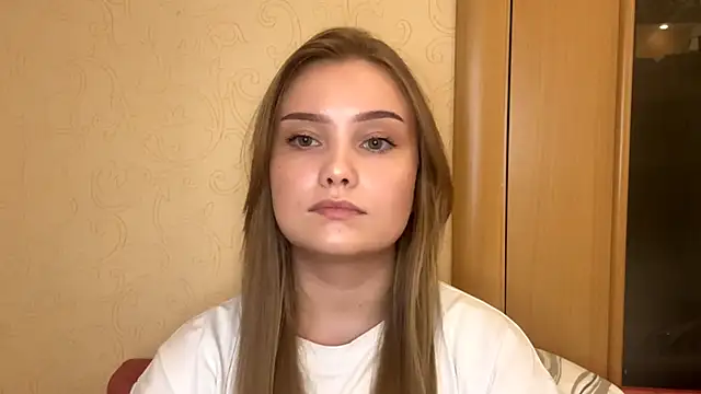 willowsturiaie (F teen) - air kiss x2