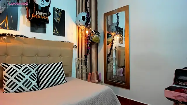 _samanthaa_foxx webcam
