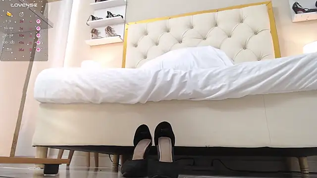 aura_sanders1