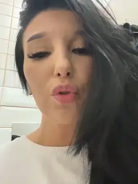 Tisha_Busty