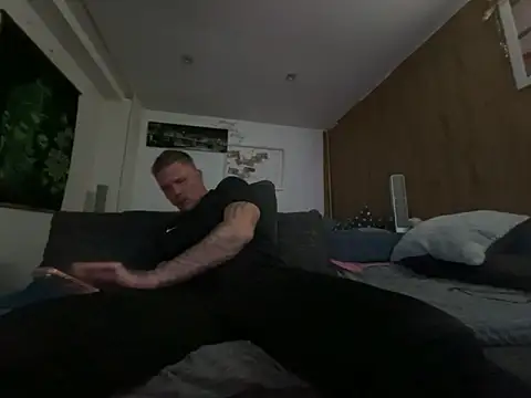 420Steve420 live cam screenshot male from Germany on Bagaboante — Live Sex Chat & Cams