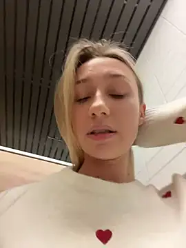 Lia__Love