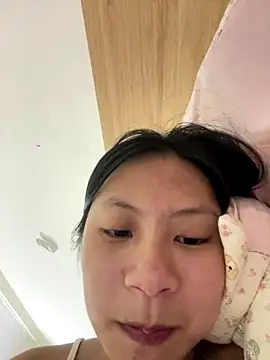 lil-gi (Ask my age) - chó đẻ